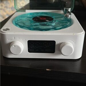 Bluetooth Vinyl Speaker with lights
